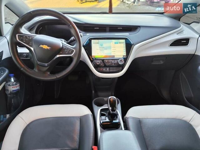 Синий Шевроле Bolt EV, объемом двигателя 0 л и пробегом 83 тыс. км за 14999 $, фото 22 на Automoto.ua
