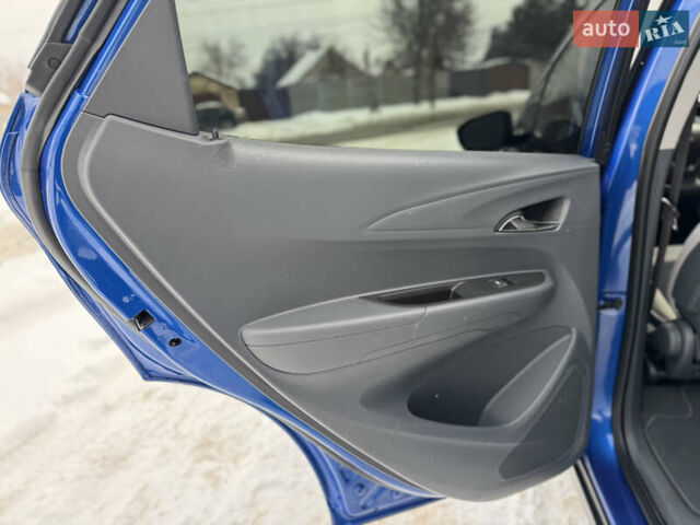 Синій Шевроле Bolt EV, об'ємом двигуна 0 л та пробігом 69 тис. км за 11900 $, фото 28 на Automoto.ua