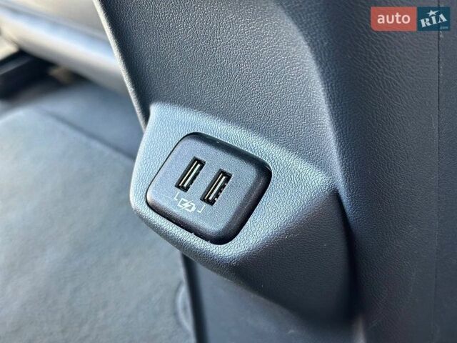 Синий Шевроле Bolt EV, объемом двигателя 0 л и пробегом 73 тыс. км за 14500 $, фото 31 на Automoto.ua