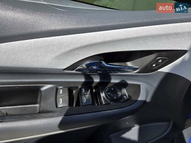 Синій Шевроле Bolt EV, об'ємом двигуна 0 л та пробігом 90 тис. км за 14200 $, фото 25 на Automoto.ua