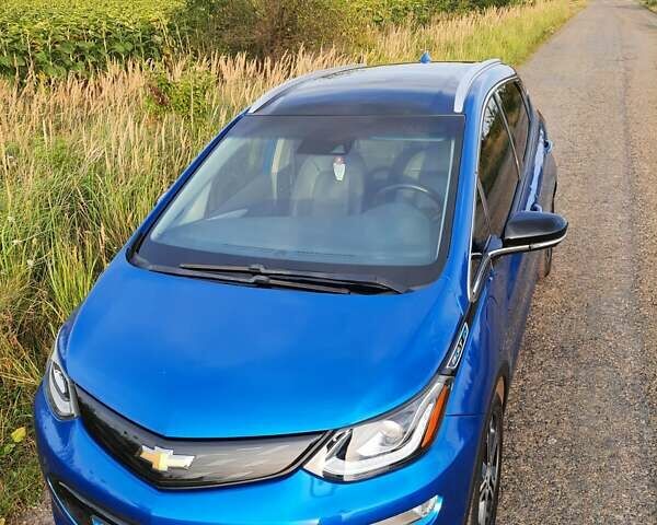 Синий Шевроле Bolt EV, объемом двигателя 0 л и пробегом 133 тыс. км за 15900 $, фото 4 на Automoto.ua