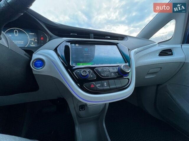 Синий Шевроле Bolt EV, объемом двигателя 0 л и пробегом 168 тыс. км за 13900 $, фото 36 на Automoto.ua