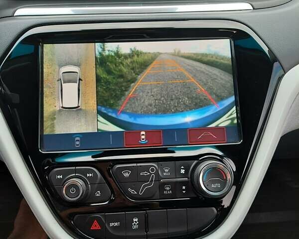 Синий Шевроле Bolt EV, объемом двигателя 0 л и пробегом 133 тыс. км за 15900 $, фото 20 на Automoto.ua