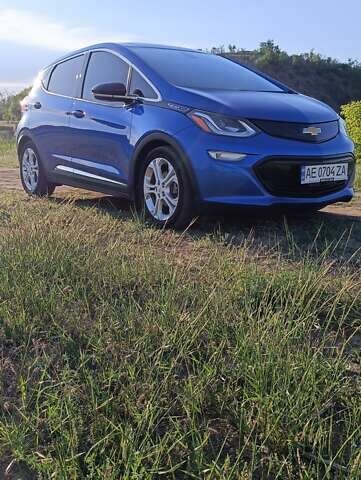 Синий Шевроле Bolt EV, объемом двигателя 0 л и пробегом 128 тыс. км за 13600 $, фото 6 на Automoto.ua