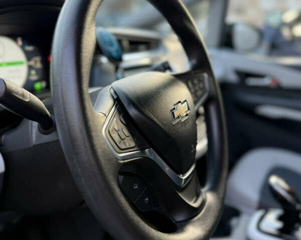 Синий Шевроле Bolt EV, объемом двигателя 0 л и пробегом 64 тыс. км за 17200 $, фото 28 на Automoto.ua