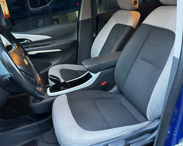 Шевроле Bolt EV 2018 в Запорожье на Automoto.ua Синий Шевроле Bolt EV, объемом двигателя 0 л и пробегом 130 тыс. км за 14200 $, фото 8 на Automoto.ua