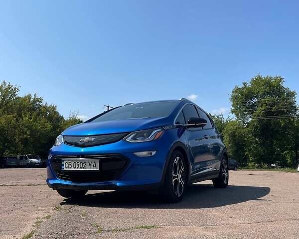 Синий Шевроле Bolt EV, объемом двигателя 0 л и пробегом 99 тыс. км за 14700 $, фото 3 на Automoto.ua