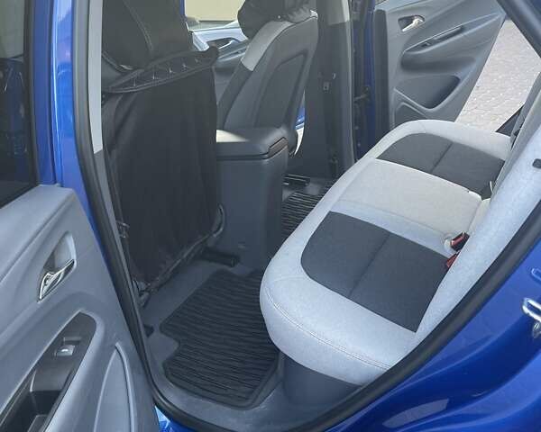 Синий Шевроле Bolt EV, объемом двигателя 0 л и пробегом 120 тыс. км за 15000 $, фото 8 на Automoto.ua