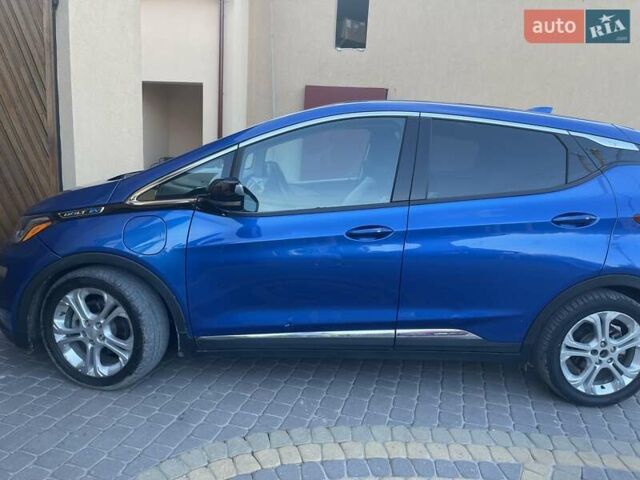 Синий Шевроле Bolt EV, объемом двигателя 0 л и пробегом 120 тыс. км за 15000 $, фото 3 на Automoto.ua