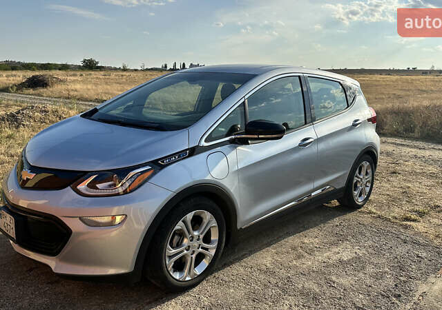 Синий Шевроле Bolt EV, объемом двигателя 0 л и пробегом 53 тыс. км за 17000 $, фото 5 на Automoto.ua