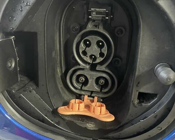 Синий Шевроле Bolt EV, объемом двигателя 0 л и пробегом 62 тыс. км за 15999 $, фото 36 на Automoto.ua