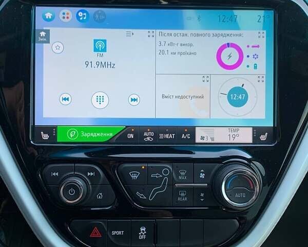 Синий Шевроле Bolt EV, объемом двигателя 0 л и пробегом 67 тыс. км за 16300 $, фото 17 на Automoto.ua