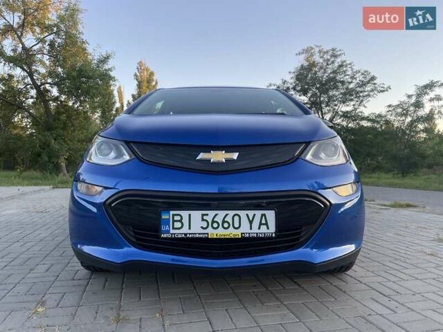 Синий Шевроле Bolt EV, объемом двигателя 0 л и пробегом 62 тыс. км за 15999 $, фото 4 на Automoto.ua