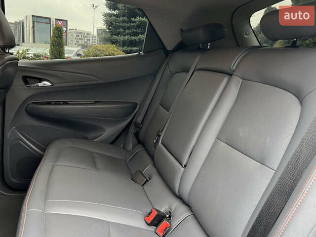 Синий Шевроле Bolt EV, объемом двигателя 0 л и пробегом 89 тыс. км за 14999 $, фото 22 на Automoto.ua