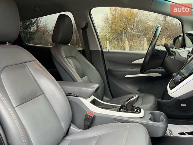 Синий Шевроле Bolt EV, объемом двигателя 0 л и пробегом 89 тыс. км за 14999 $, фото 20 на Automoto.ua