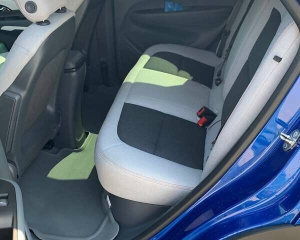 Синий Шевроле Bolt EV, объемом двигателя 0 л и пробегом 67 тыс. км за 16300 $, фото 18 на Automoto.ua