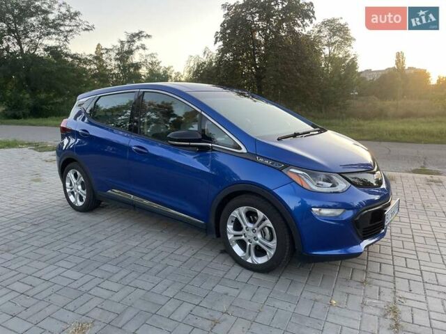 Синий Шевроле Bolt EV, объемом двигателя 0 л и пробегом 62 тыс. км за 15999 $, фото 1 на Automoto.ua
