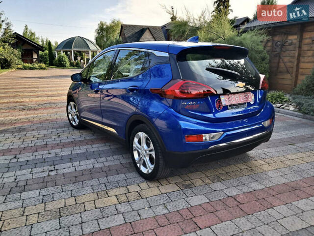 Синий Шевроле Bolt EV, объемом двигателя 0 л и пробегом 96 тыс. км за 17000 $, фото 2 на Automoto.ua