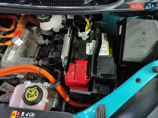 Синий Шевроле Bolt EV, объемом двигателя 0 л и пробегом 49 тыс. км за 16550 $, фото 39 на Automoto.ua