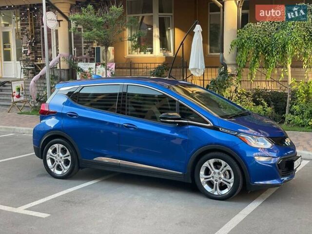 Синий Шевроле Bolt EV, объемом двигателя 0 л и пробегом 27 тыс. км за 15800 $, фото 3 на Automoto.ua