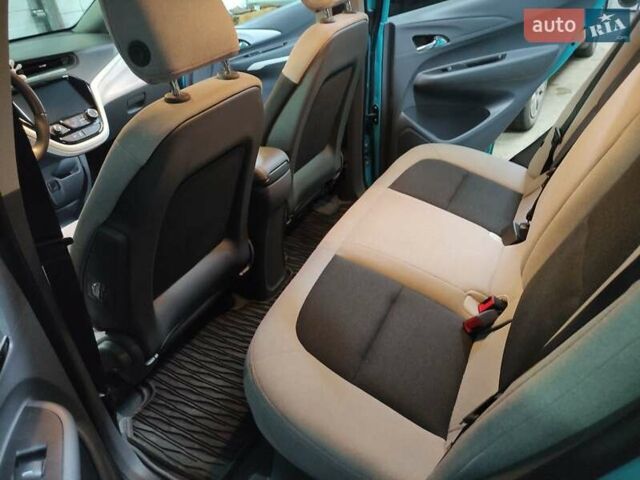 Синий Шевроле Bolt EV, объемом двигателя 0 л и пробегом 49 тыс. км за 16550 $, фото 84 на Automoto.ua