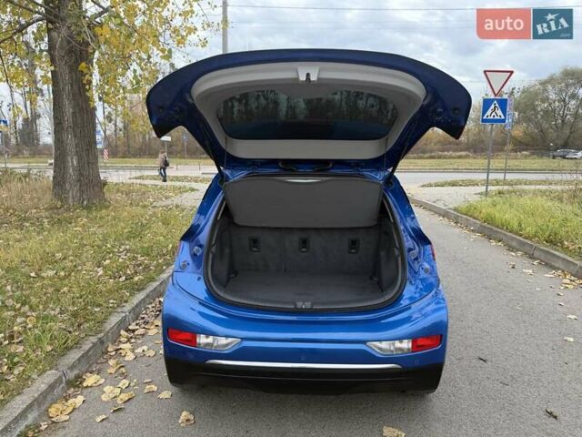 Синий Шевроле Bolt EV, объемом двигателя 0 л и пробегом 146 тыс. км за 15900 $, фото 5 на Automoto.ua