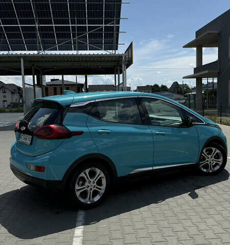 Синий Шевроле Bolt EV, объемом двигателя 0 л и пробегом 105 тыс. км за 16000 $, фото 3 на Automoto.ua