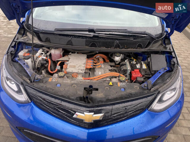 Синий Шевроле Bolt EV, объемом двигателя 0 л и пробегом 82 тыс. км за 15500 $, фото 17 на Automoto.ua