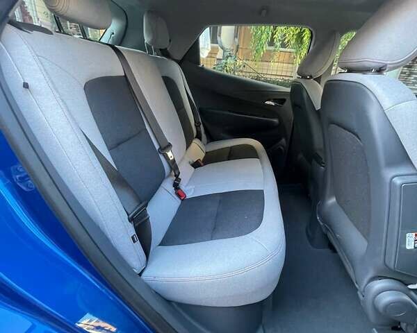 Синий Шевроле Bolt EV, объемом двигателя 0 л и пробегом 27 тыс. км за 15800 $, фото 26 на Automoto.ua