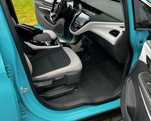 Синий Шевроле Bolt EV, объемом двигателя 0 л и пробегом 316 тыс. км за 13999 $, фото 15 на Automoto.ua