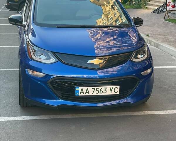 Синий Шевроле Bolt EV, объемом двигателя 0 л и пробегом 27 тыс. км за 15800 $, фото 1 на Automoto.ua