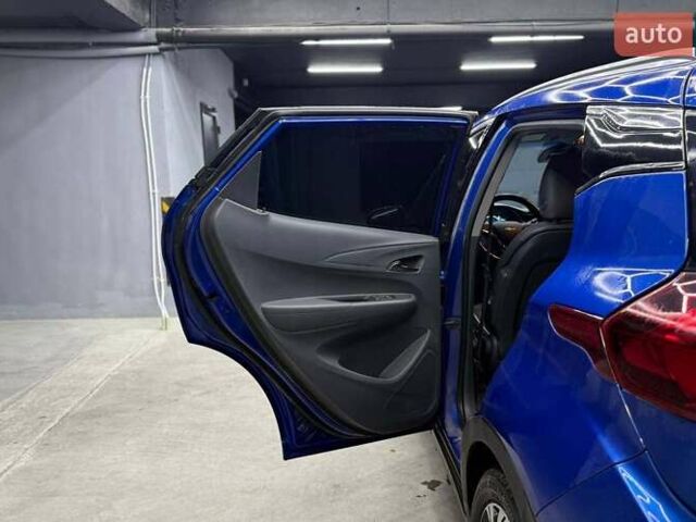 Синий Шевроле Bolt EV, объемом двигателя 0 л и пробегом 63 тыс. км за 17300 $, фото 21 на Automoto.ua