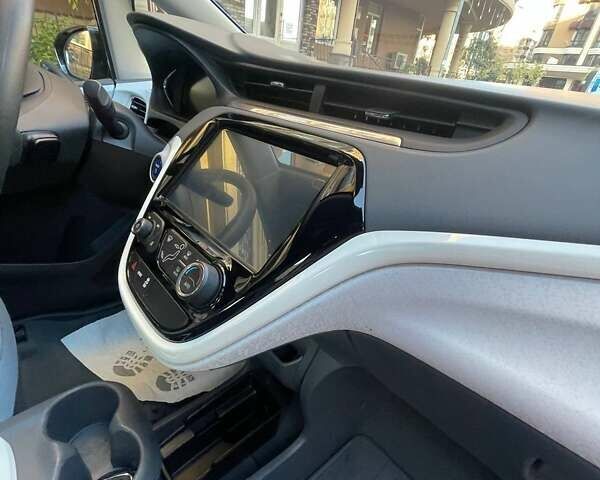 Синий Шевроле Bolt EV, объемом двигателя 0 л и пробегом 27 тыс. км за 15800 $, фото 23 на Automoto.ua