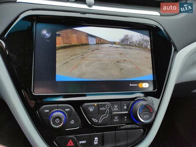 Синий Шевроле Bolt EV, объемом двигателя 0 л и пробегом 49 тыс. км за 16550 $, фото 67 на Automoto.ua
