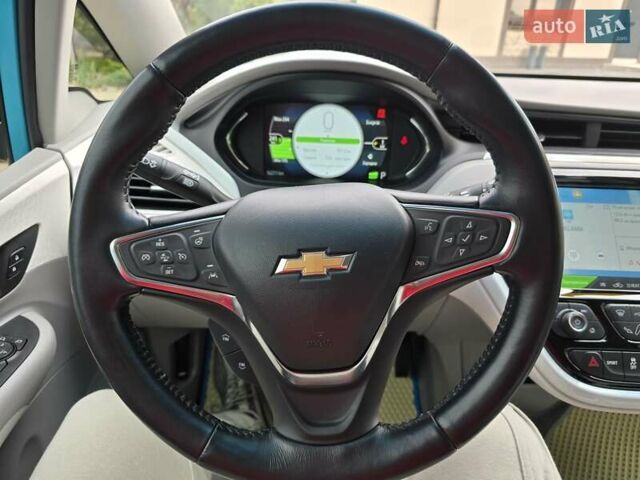 Синий Шевроле Bolt EV, объемом двигателя 0 л и пробегом 56 тыс. км за 15600 $, фото 58 на Automoto.ua