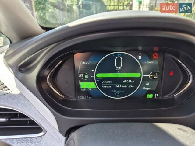 Синий Шевроле Bolt EV, объемом двигателя 0 л и пробегом 103 тыс. км за 15700 $, фото 1 на Automoto.ua
