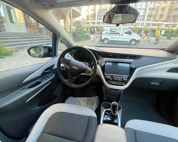 Синий Шевроле Bolt EV, объемом двигателя 0 л и пробегом 27 тыс. км за 15800 $, фото 20 на Automoto.ua