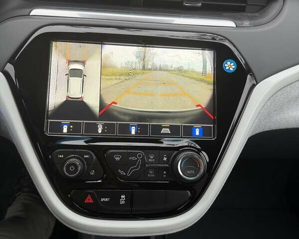 Синий Шевроле Bolt EV, объемом двигателя 0 л и пробегом 146 тыс. км за 15900 $, фото 11 на Automoto.ua