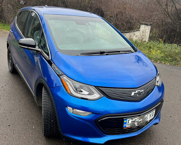 Синий Шевроле Bolt EV, объемом двигателя 0 л и пробегом 40 тыс. км за 23650 $, фото 3 на Automoto.ua