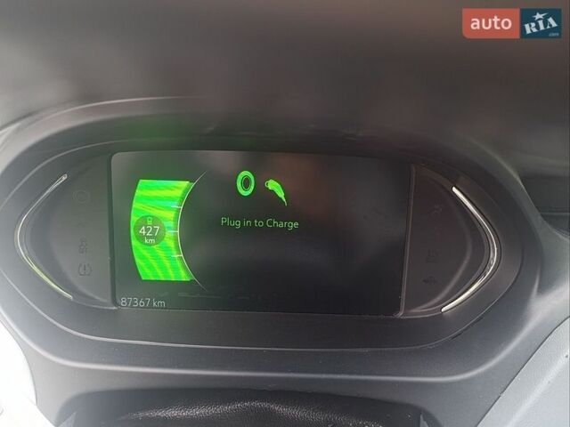 Синий Шевроле Bolt EV, объемом двигателя 0 л и пробегом 87 тыс. км за 16500 $, фото 5 на Automoto.ua