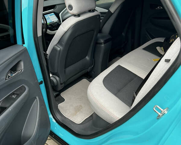 Синий Шевроле Bolt EV, объемом двигателя 0 л и пробегом 316 тыс. км за 13999 $, фото 12 на Automoto.ua