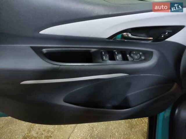 Синий Шевроле Bolt EV, объемом двигателя 0 л и пробегом 49 тыс. км за 16550 $, фото 82 на Automoto.ua