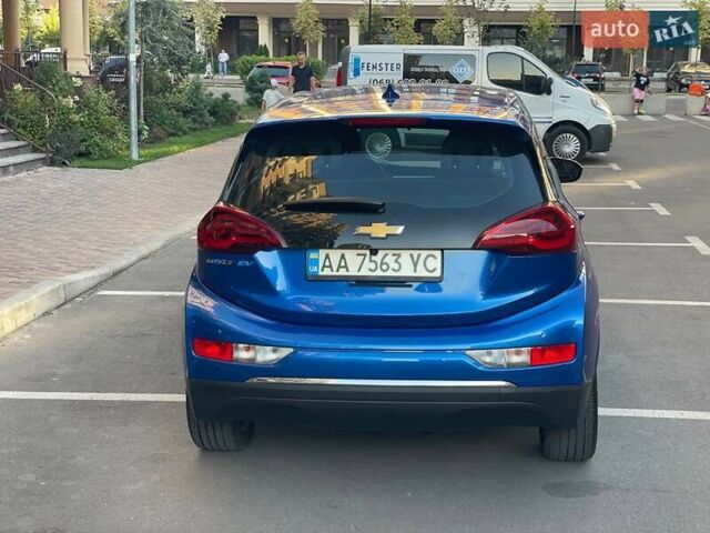 Синий Шевроле Bolt EV, объемом двигателя 0 л и пробегом 27 тыс. км за 15800 $, фото 5 на Automoto.ua