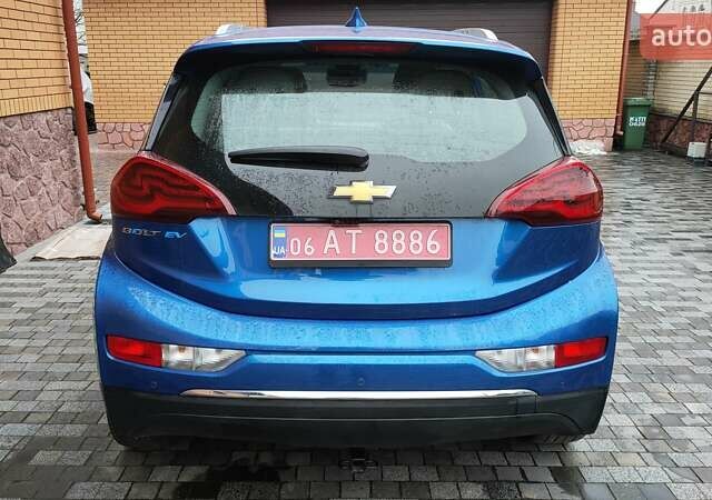 Синий Шевроле Bolt EV, объемом двигателя 0 л и пробегом 85 тыс. км за 16600 $, фото 1 на Automoto.ua