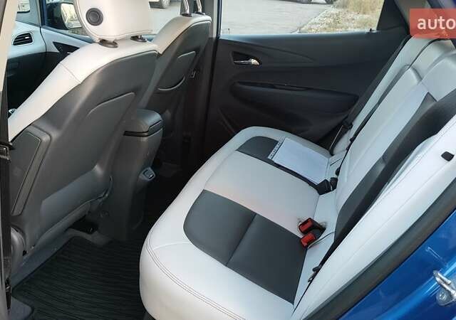 Синий Шевроле Bolt EV, объемом двигателя 0 л и пробегом 85 тыс. км за 16100 $, фото 16 на Automoto.ua