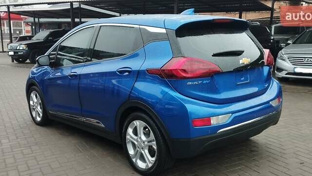 Синий Шевроле Bolt EV, объемом двигателя 0 л и пробегом 14 тыс. км за 19900 $, фото 6 на Automoto.ua
