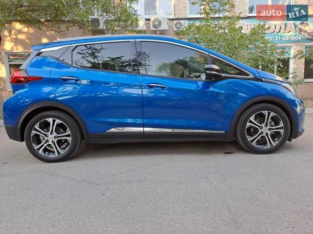 Синий Шевроле Bolt EV, объемом двигателя 0 л и пробегом 7 тыс. км за 16800 $, фото 6 на Automoto.ua