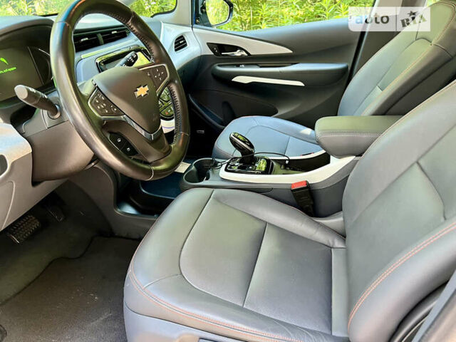 Синий Шевроле Bolt EV, объемом двигателя 0 л и пробегом 101 тыс. км за 17500 $, фото 8 на Automoto.ua