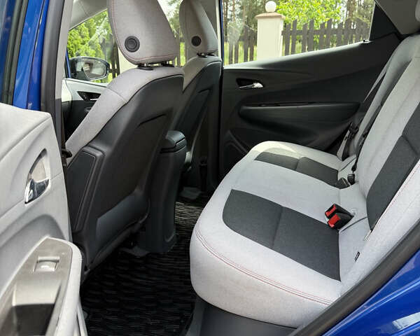 Синий Шевроле Bolt EV, объемом двигателя 0 л и пробегом 62 тыс. км за 15300 $, фото 34 на Automoto.ua