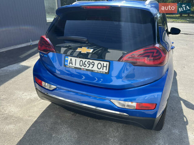 Синий Шевроле Bolt EV, объемом двигателя 0 л и пробегом 87 тыс. км за 18690 $, фото 4 на Automoto.ua